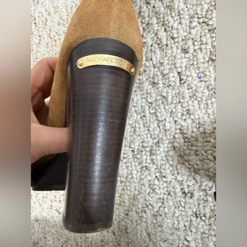 Michael Kors Tan Suede  below the Knee Boots size 7.5
